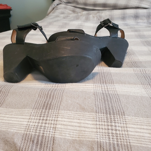 Wedge Aldo sandal size 9 - Picture 4 of 5